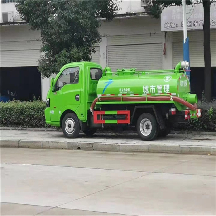 株洲市濮陽(yáng)市國(guó)六藍(lán)牌小型吸糞車(chē)價(jià)格優(yōu)惠