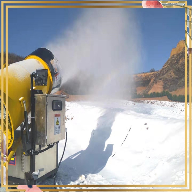 室外飄雪機(jī) 山東金耀造雪機(jī)廠家