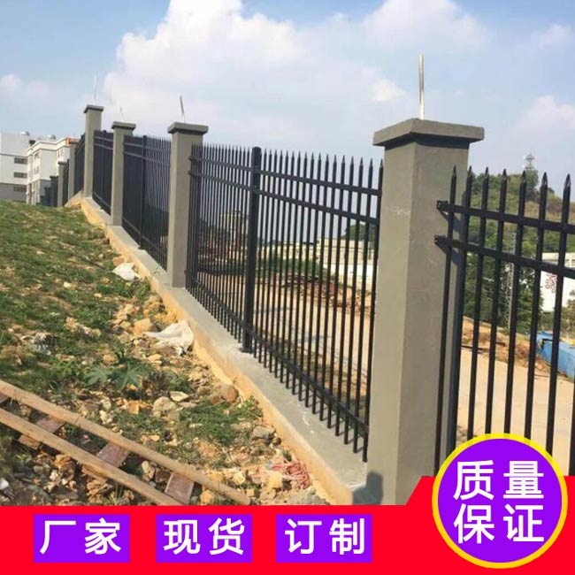 鋅鋼柵欄護欄 深圳圍墻塑鋼護欄 珠海市政圍墻護欄廠家可定制