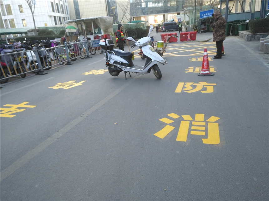 供應(yīng)青島城陽(yáng)中固交通小區(qū)道路劃線