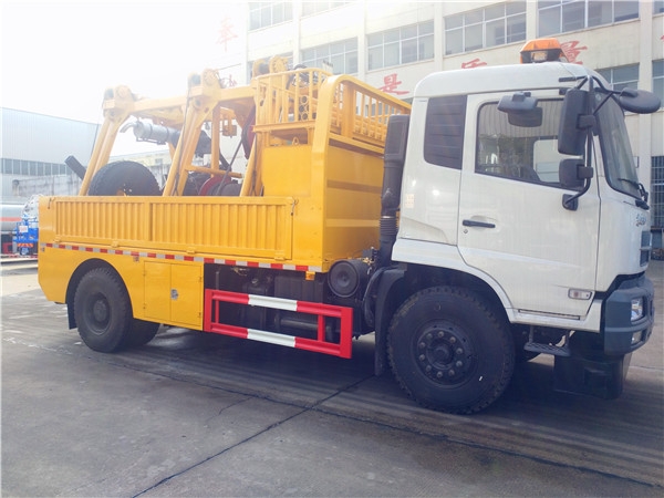 打撈車_施救車_安康山區(qū)施救車優(yōu)惠