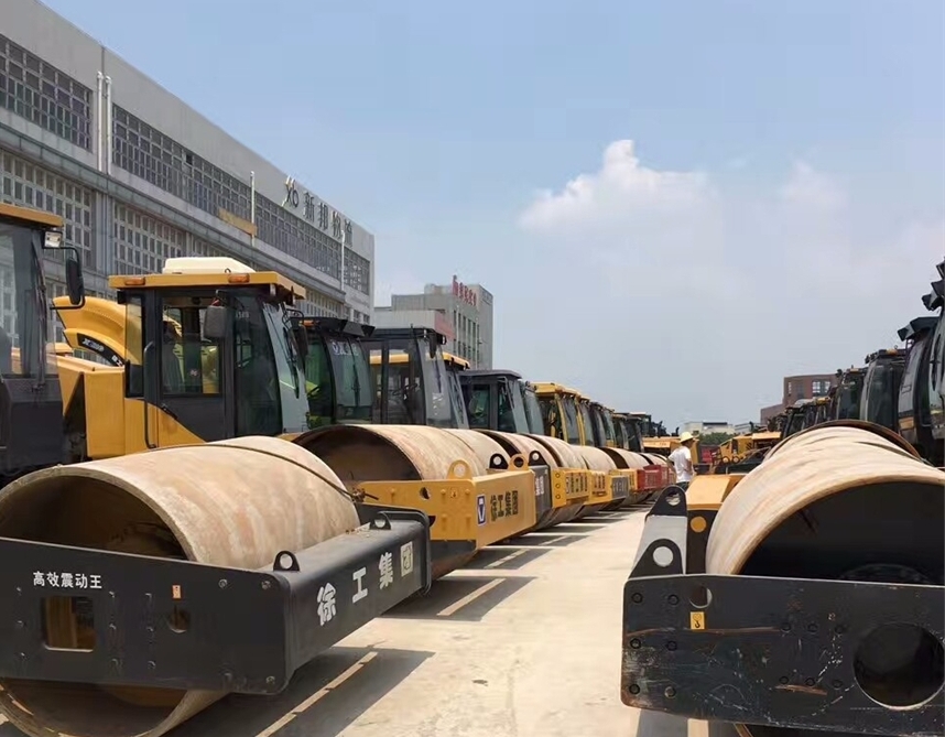 山東二手壓路機(jī)市場在哪里