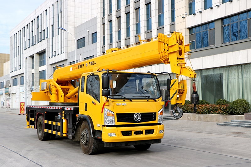 秀城區(qū)低價處理16噸小吊車 16噸汽車吊的性能參數(shù)  質量保證