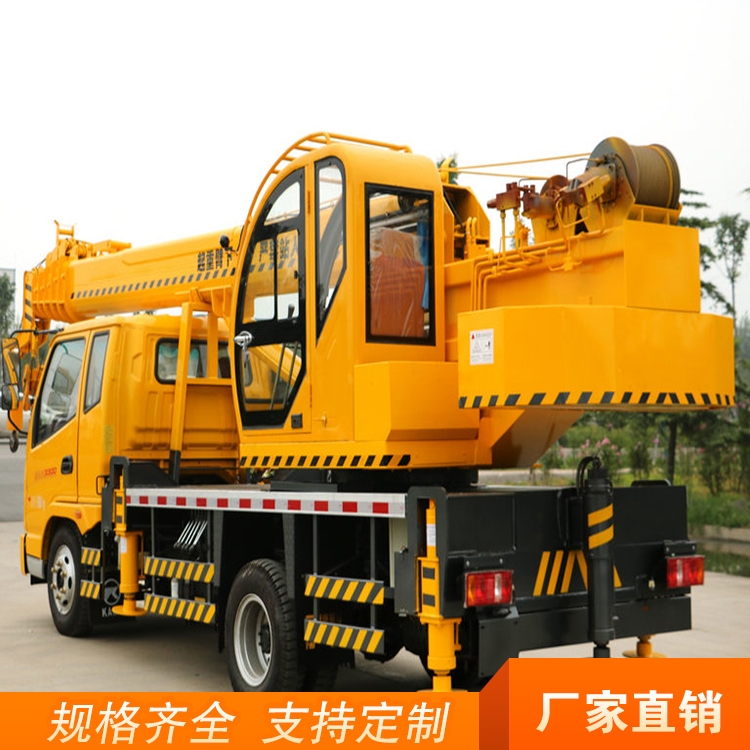 建房用小型8噸吊車(chē) 凱馬底盤(pán)8噸吊車(chē) 唐駿汽車(chē)底盤(pán)吊車(chē)