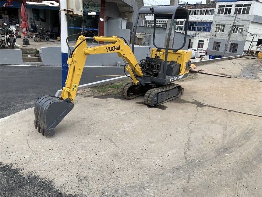 挖污水溝用20微型挖機挖樹坑用25挖機30挖機送貨到家