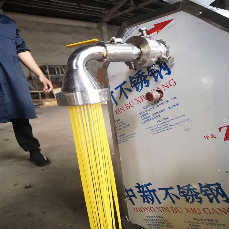 東北特色風味小吃壓馇條機 玉米湯條機 湯子面機