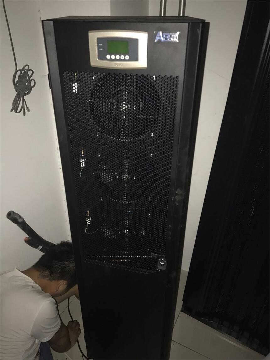 艾亞特UPS電源5000VA 6000VA艾亞特UPS不間斷電源