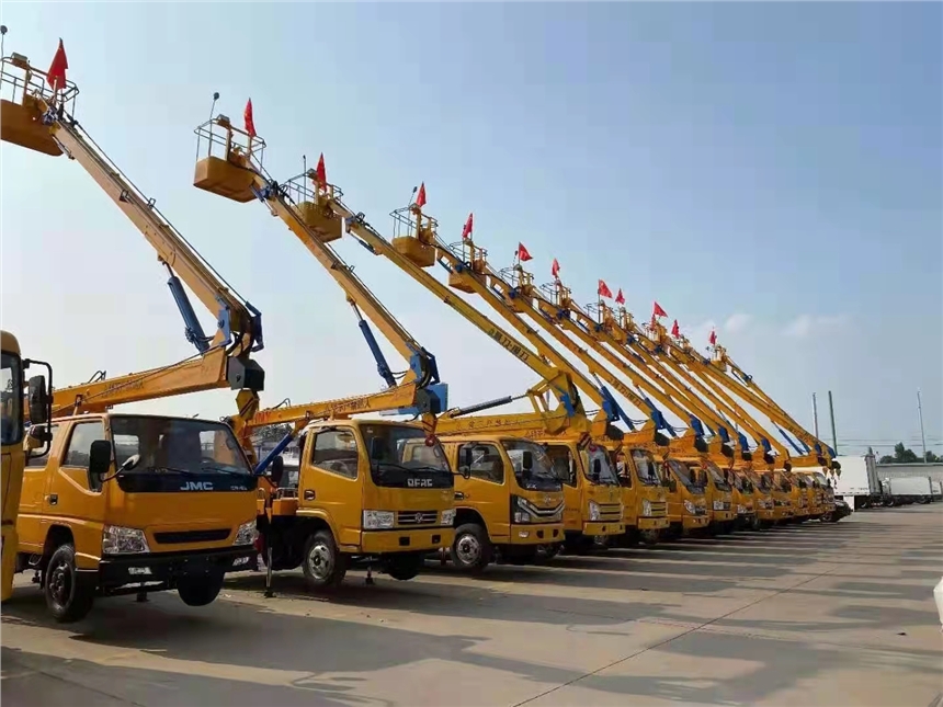 24米登高車