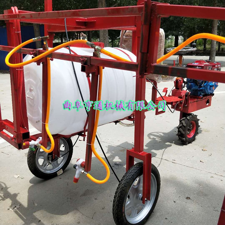 供應(yīng)玉米蔬菜大豆打藥機  300L打藥機  自走三輪車噴藥機 便捷方便