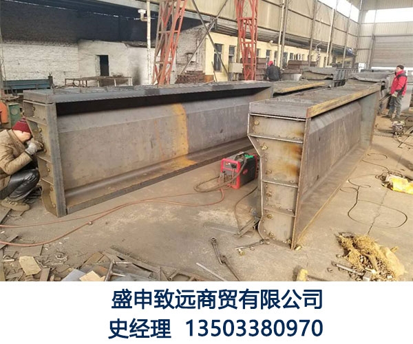 公路水泥隔離墩鋼模具移動式隔離帶模具價格交通隔離帶模具批發(fā)