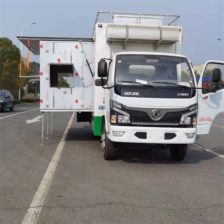 流動餐車內(nèi)飾不銹鋼中間夾層流動廚房車定制廠家