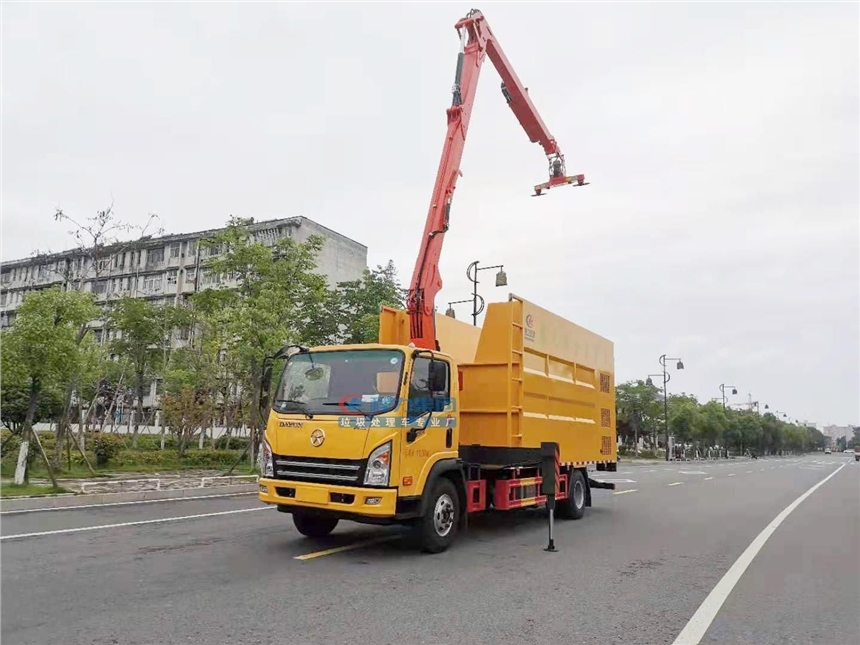 哪里買多功能樹(shù)枝修剪粉碎車國(guó)六大運(yùn)綠化綜合養(yǎng)護(hù)車