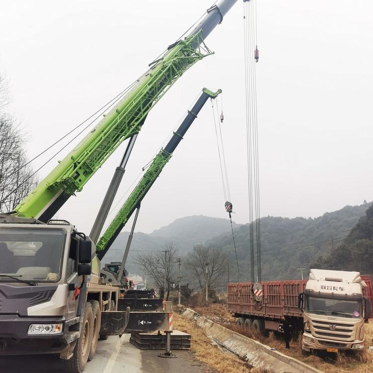 青浦區(qū)朱家角吊車出租，叉車搬運機器隨車吊出租