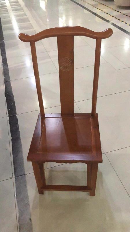 金屬官帽椅