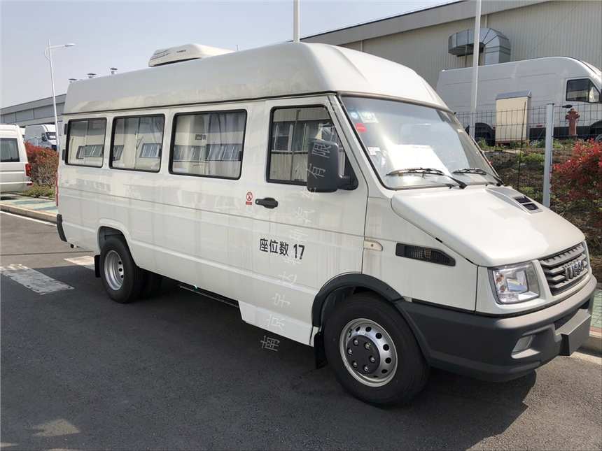 依維柯A40流動服務車     流動驗光服務車 科普宣傳車