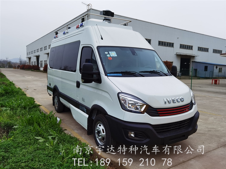 NJ5046XZHF2E-1	依維柯指揮車 應(yīng)急指揮車 通信指揮車