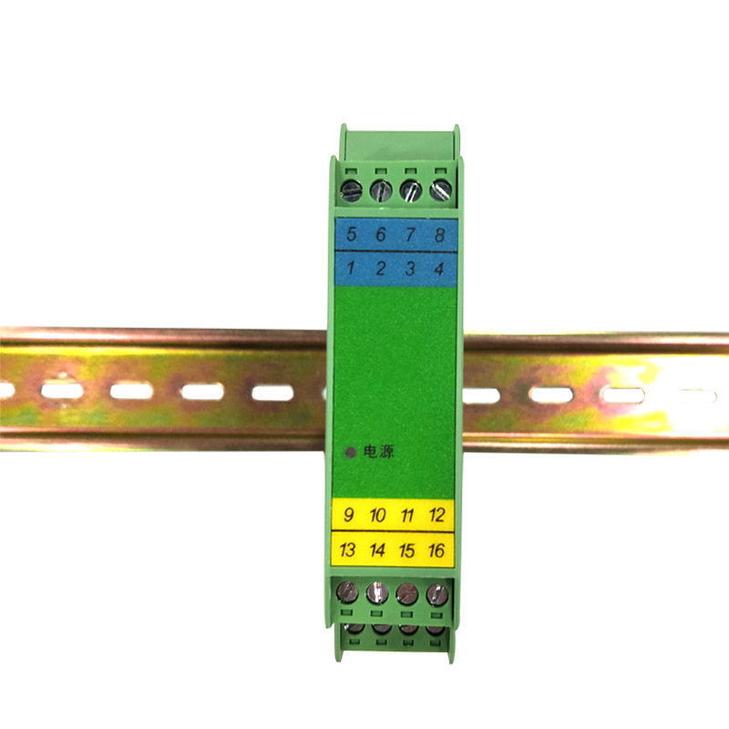 WS15242 全隔離一入二出信號隔離器，分配器特點