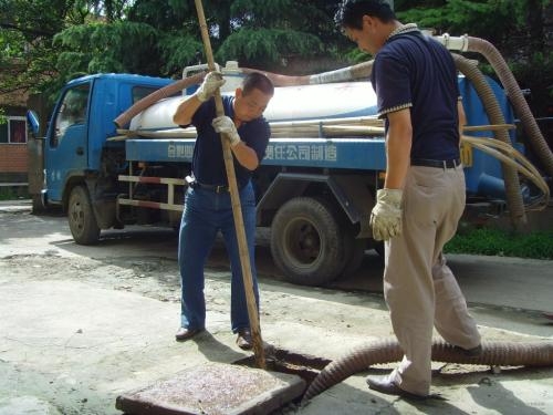 通州區(qū)西集抽運污水 清理淤泥沉淀池