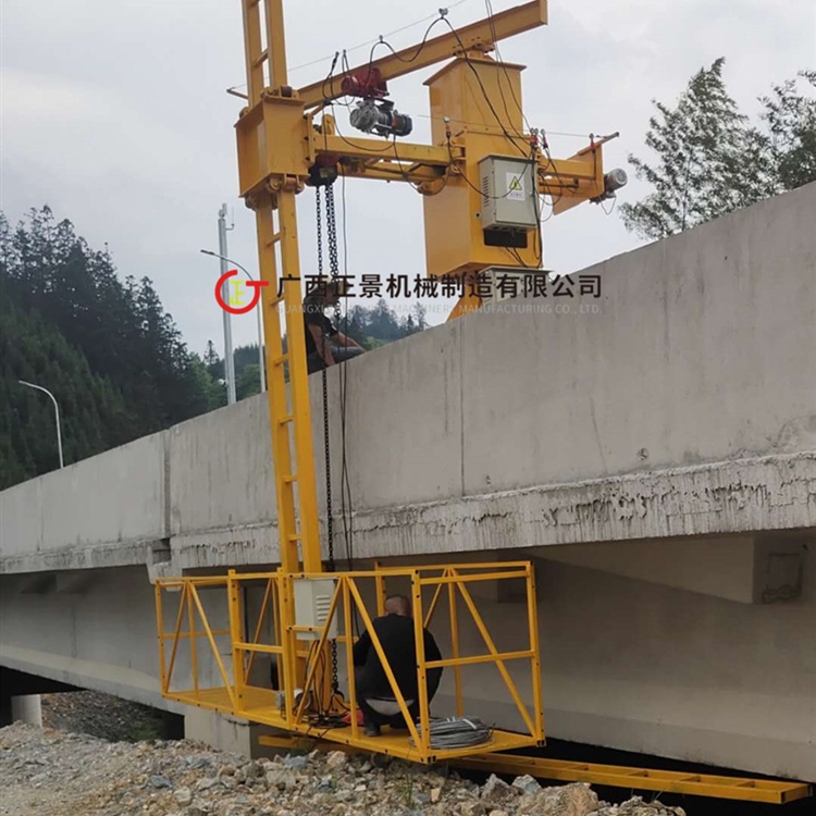 橋梁側(cè)面施工車