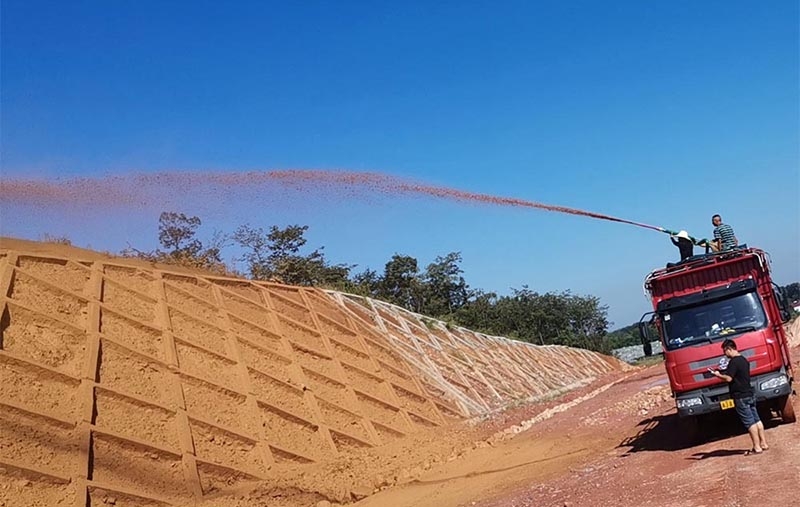 克拉瑪依客土噴播機(jī) 草籽噴播機(jī)設(shè)備報(bào)價(jià)