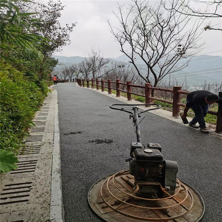 中恒瀝青鄉(xiāng)村道路瀝青施工隊(duì) 乳化瀝青供應(yīng)