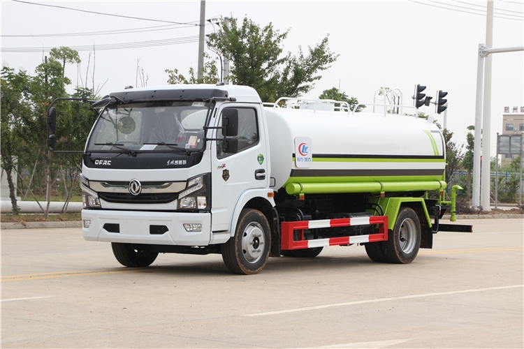 密山灑水車哪里有賣 灑水車銷售點(diǎn)