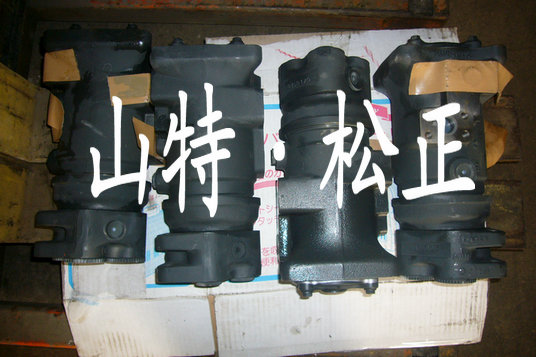 小松挖掘機(jī)配件，PC220-8中心回轉(zhuǎn)接頭703-08-33631