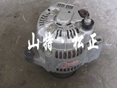 小松挖掘機(jī)PC60-7原裝發(fā)電機(jī)25A，600-821-6120