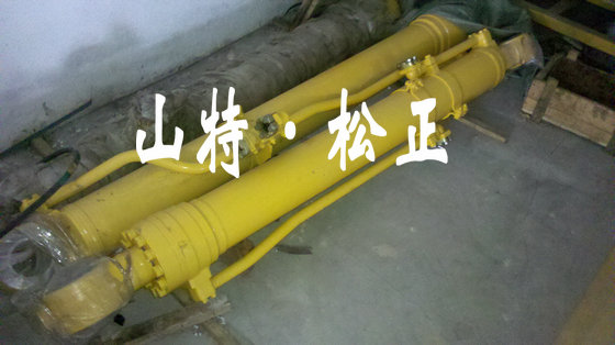 小松挖掘機(jī)PC60-7鏟斗油缸總成，純正小松挖掘機(jī)液壓配件