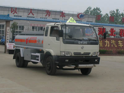 臨汾加油車(chē)廠家，加油車(chē)價(jià)格，10方油罐車(chē)報(bào)價(jià)，5方加油車(chē)