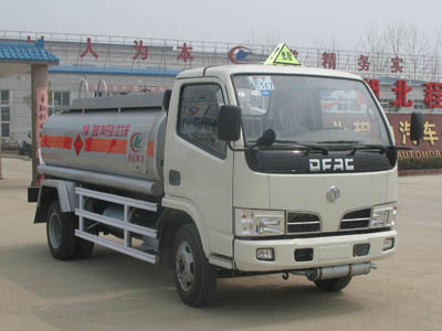 安康加油車廠家，流動(dòng)加油車價(jià)格，東風(fēng)加油車廠家報(bào)價(jià)，福田加油車