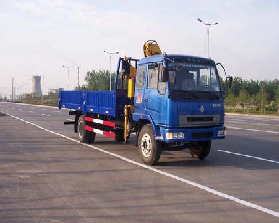 兩節(jié)折臂汽車吊隨車起重運輸車