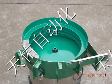 寧波螺絲振動(dòng)盤送料器，專業(yè)震動(dòng)盤工廠，從業(yè) 11 年，經(jīng)驗(yàn)豐富