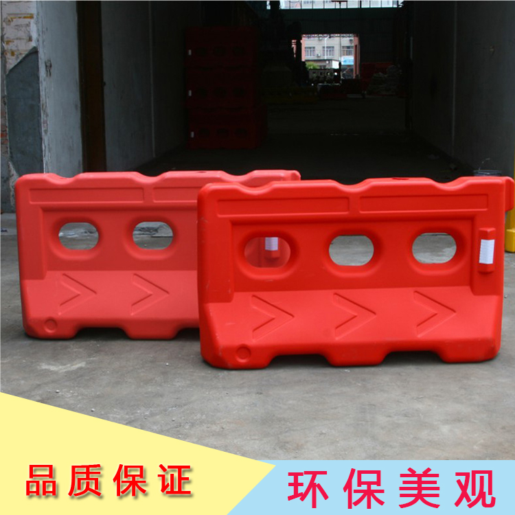 道路修建施工安全隔離護(hù)欄加厚PE注水三孔水馬圍擋