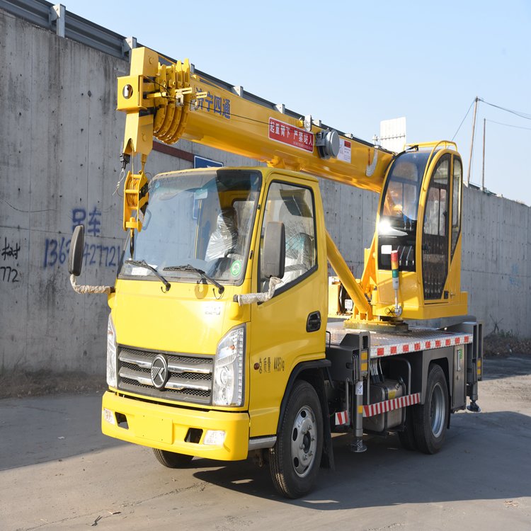 5噸凱馬藍牌汽車吊工地基建工程起重機功能齊全小型