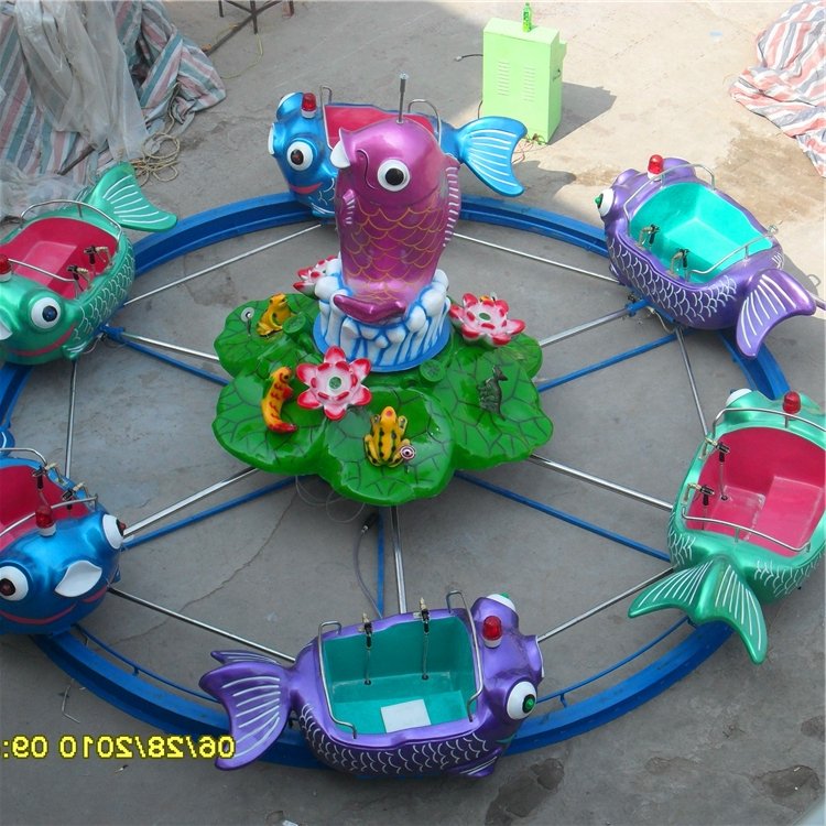 6座鯉魚(yú)跳龍門(mén)起伏軌道水陸戰(zhàn)車(chē)游樂(lè)設(shè)備訂制