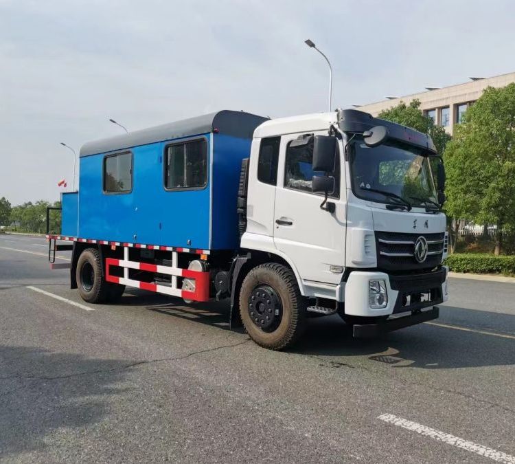 東風(fēng)新款油田鍋爐車大功率國(guó)六排放標(biāo)準(zhǔn)正常上牌