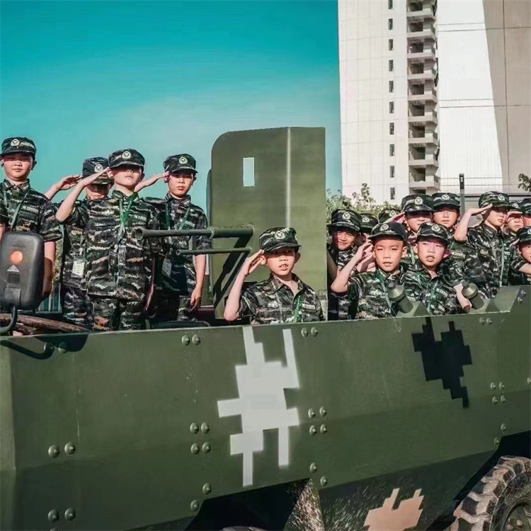 萬新1：1軍事模型可開動裝甲車大型坦克模型展覽戰(zhàn)斗機模型工廠