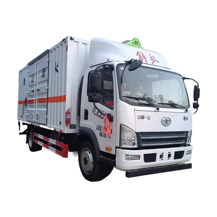 解放牌危貨車(chē)7噸的危化品運(yùn)輸車(chē)危險(xiǎn)品專用車(chē)工廠