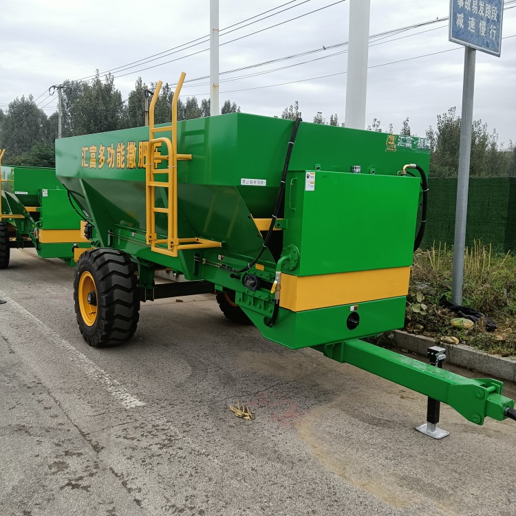 農(nóng)機(jī)商合作社牛糞羊糞拋撒車大容量撒糞車全自動雙圓盤撒糞機(jī)匯富