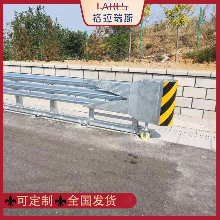 tb級(jí)高速?lài)?guó)省干線(xiàn)公路匝道口波形護(hù)欄ta級(jí)吸能端頭