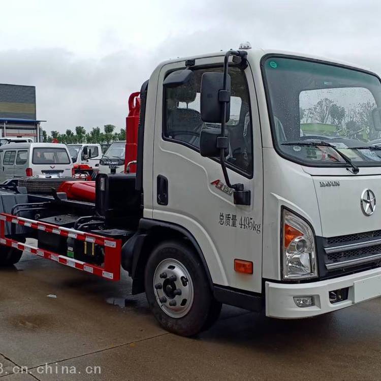 藍(lán)牌勾臂車車廂可卸式套臂垃圾車大運(yùn)伸縮臂