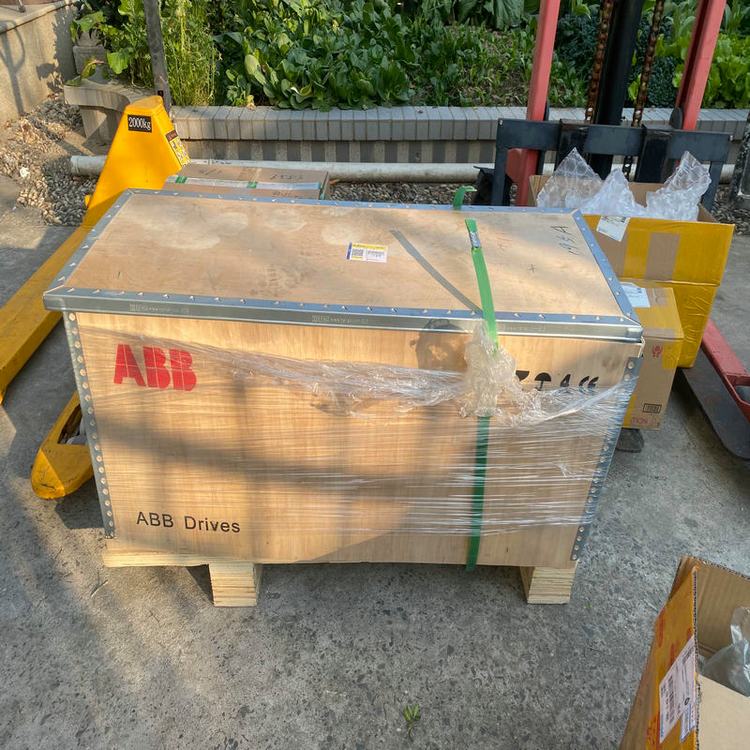 ACS550-01-072A-4ABB三相通用變頻器ACS550系列三相電壓380-480V