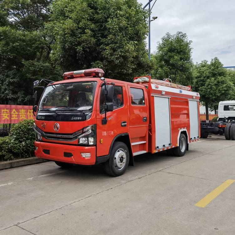 國六東風多利卡5噸水罐消防車江特牌JDF5110GXFSG50\/E6型水罐消防車