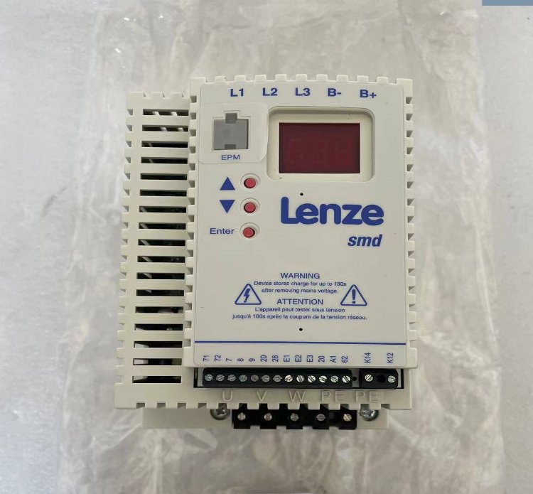 Lenze（倫茨）變頻器ESMD222L4TXA0.75KW全新原裝正品