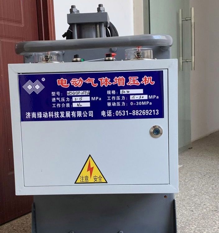 電驅(qū)動鋼廠蓄能器充氮車綠動科技?xì)怏w增壓機