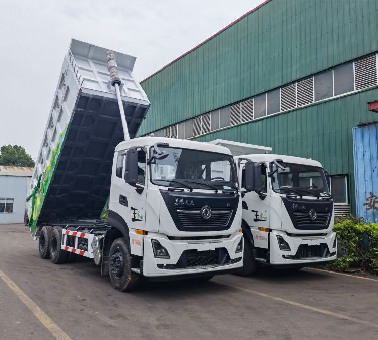 國六河道清淤淤泥運(yùn)輸車東風(fēng)輕量化15噸密封式污泥自卸車