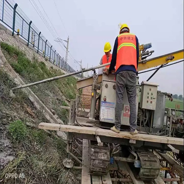 鐵路護坡加固高壓旋噴樁機錨索錨桿錨固旋噴鉆機90注漿泵