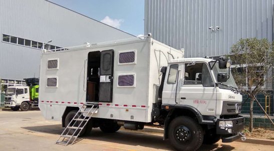 東風(fēng)四驅(qū)越野野外宿營(yíng)車4x2或4x4后勤住宿保障車