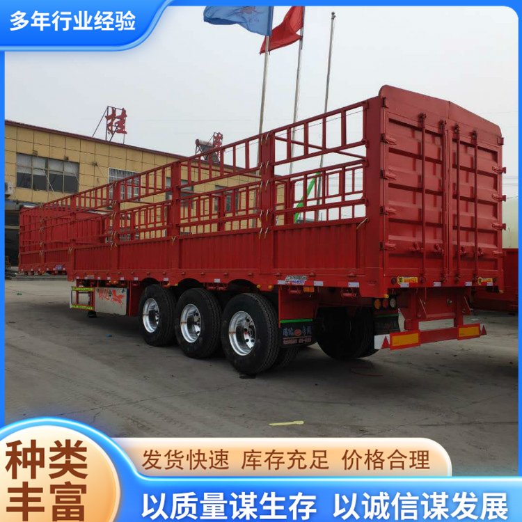 三線六橋輕型倉欄自卸半掛車經(jīng)久抗磨承載能力強(qiáng)
